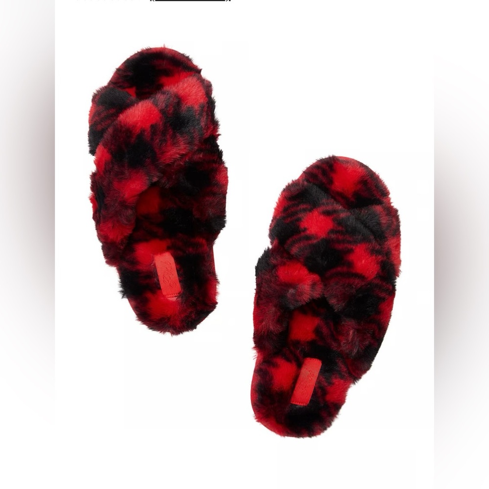 Victoria’s Secret women Christmas slippers